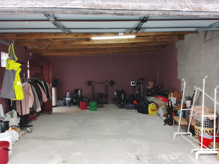  Bedroom Property for Sale in Llitha Park Western Cape